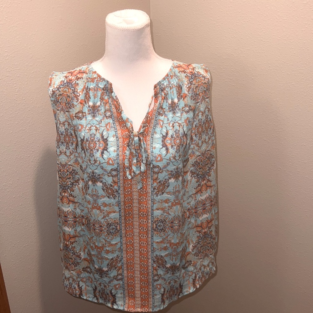Violet + Claire Sleeveless Blouse